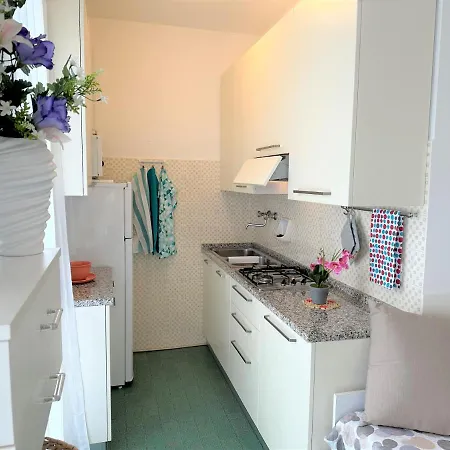 Spacious Studio Close To The Beach By Beahost Appartement